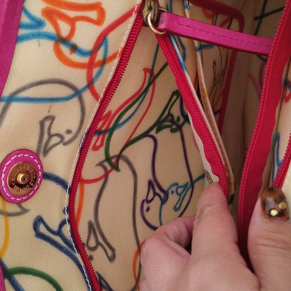 RARE Dooney & Bourke Colorful Duck Design Tote Bag - Picture 14 of 16